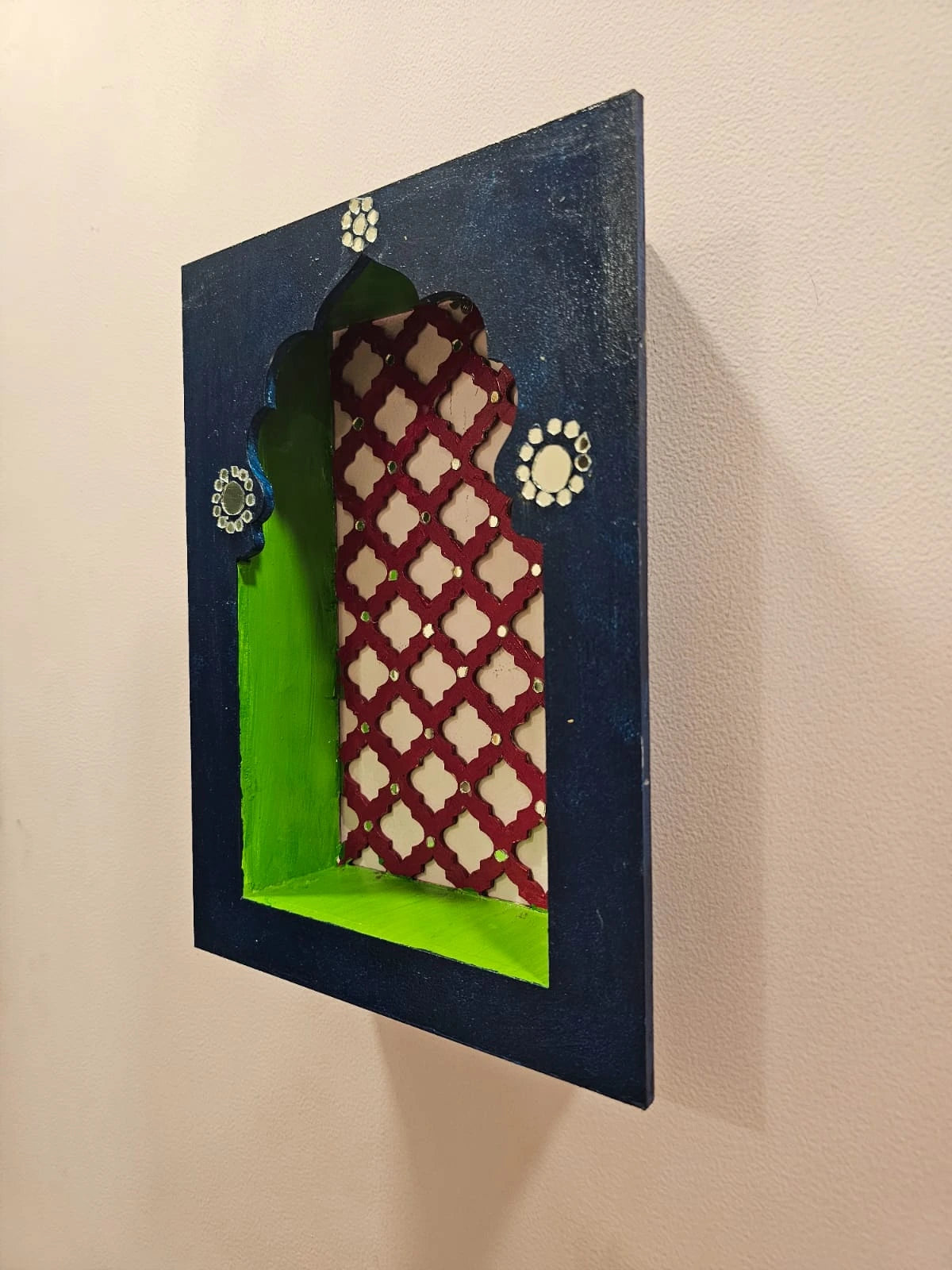 Jharokha- Green and Red