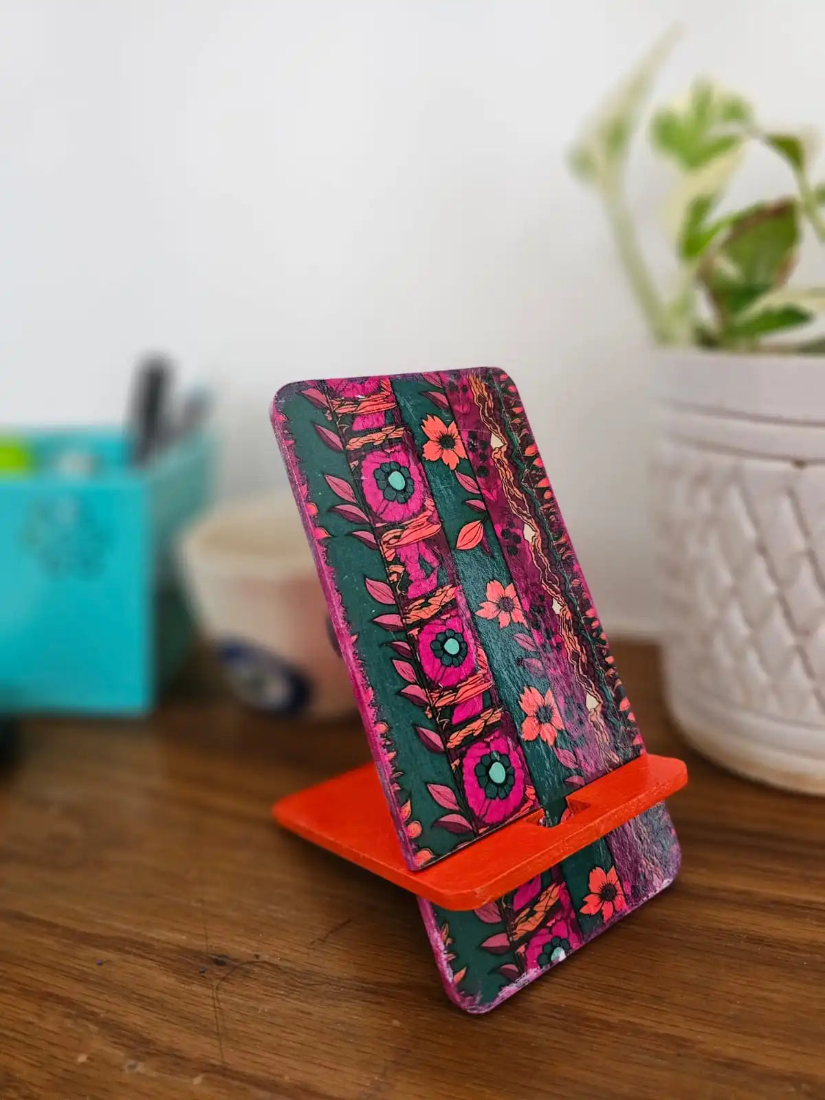 Pink and Purple -Mobile Stand