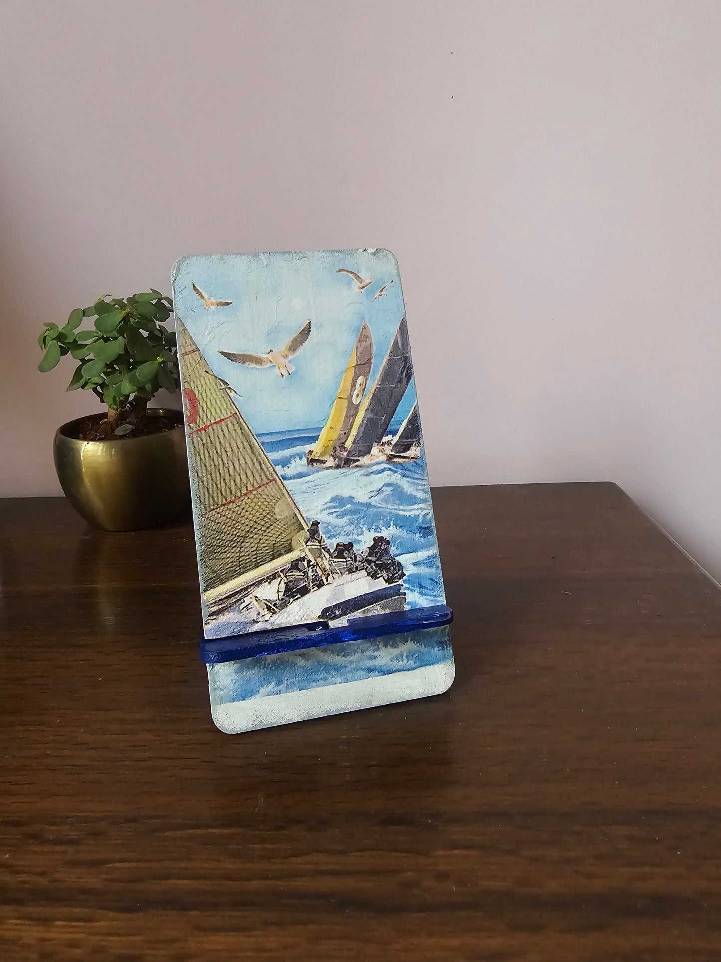 Mobile Stand-Ship